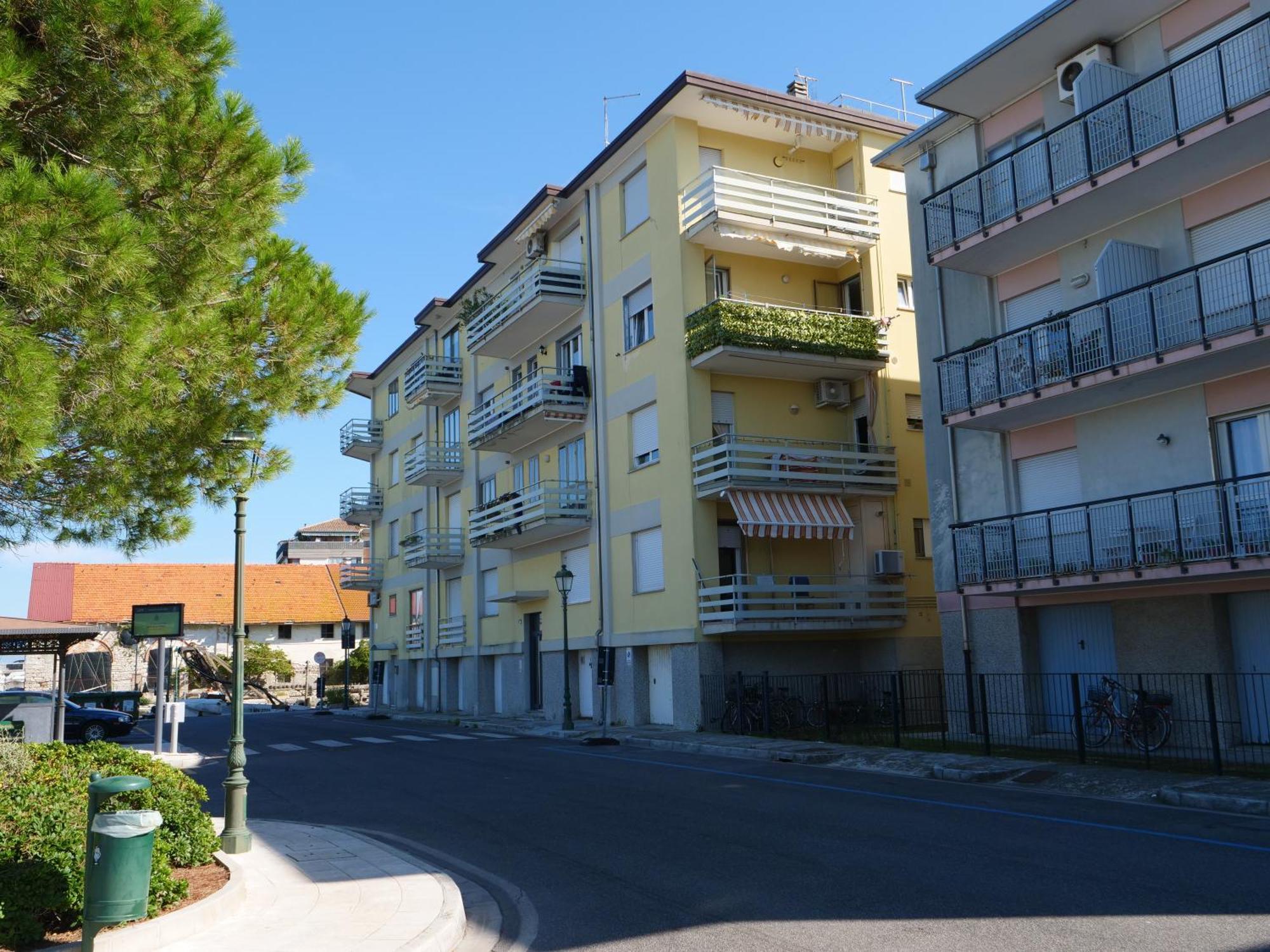 Fiore Di Mare - Delizioso Bilocale Con Posto Auto Vicino Al Porto Grado Kültér fotó